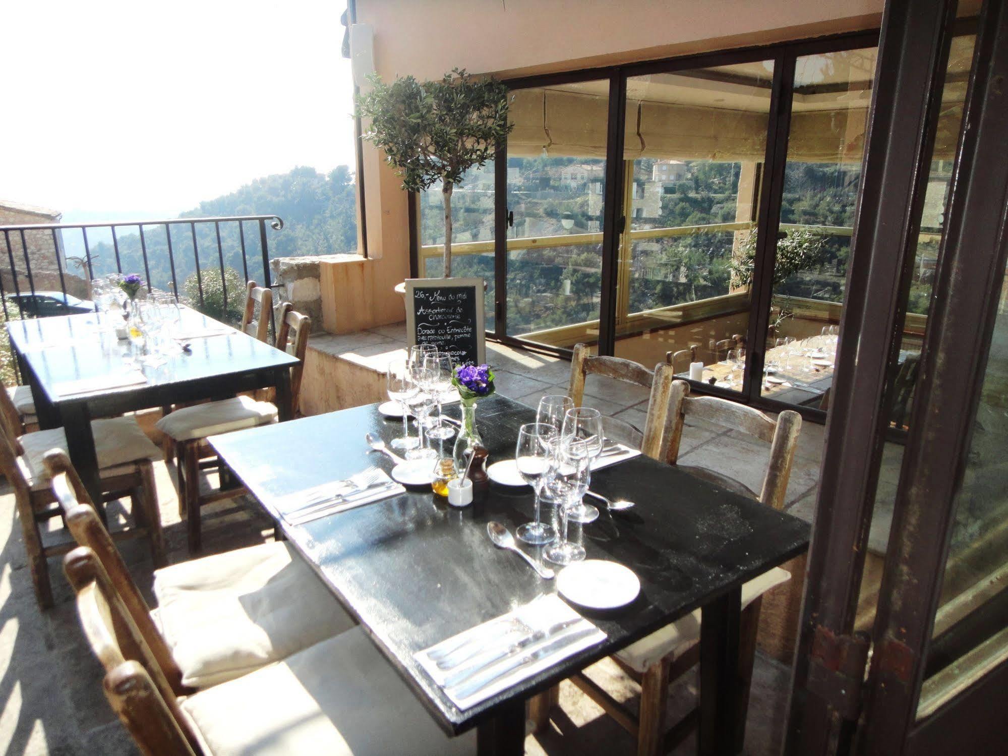 Auberge De Tourrettes Exterior photo